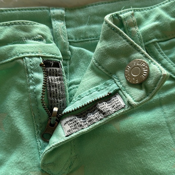 Flip Side Reversible Shorts - Picture 4 of 8